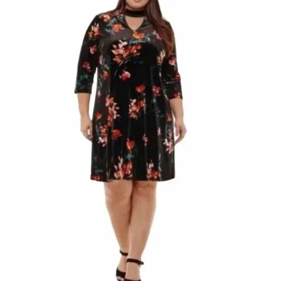Boutique Velvet A-Line Black Dark Floral Choker Dress (Size 1X) - Picture 10 of 10